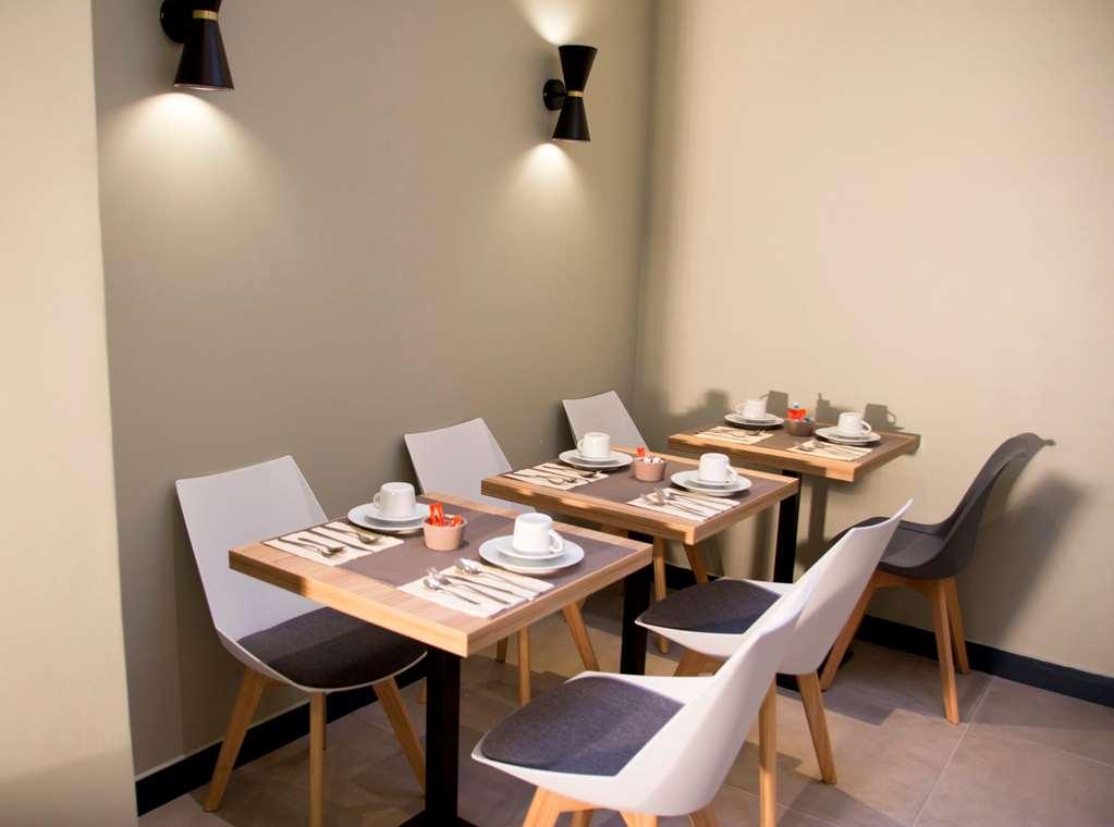 Hotel Moulin Vert Paris Restoran gambar